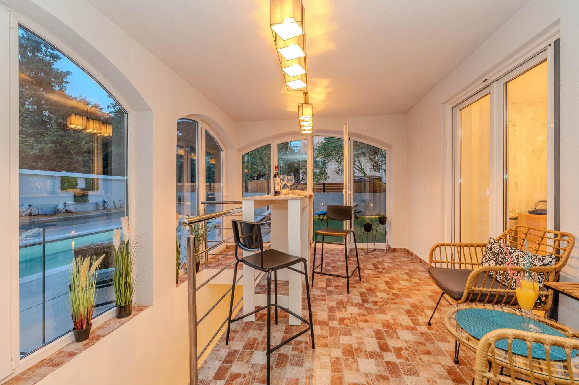 Villa B&D Zadar For The Complete Pleasure Of Vacation !Heated! Private Pool! Green Oasis In The Center Of Zadar, 100M From The Sea エクステリア 写真