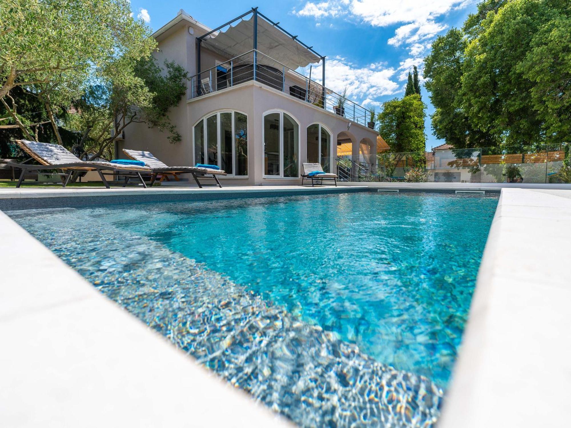 Villa B&D Zadar For The Complete Pleasure Of Vacation !Heated! Private Pool! Green Oasis In The Center Of Zadar, 100M From The Sea エクステリア 写真