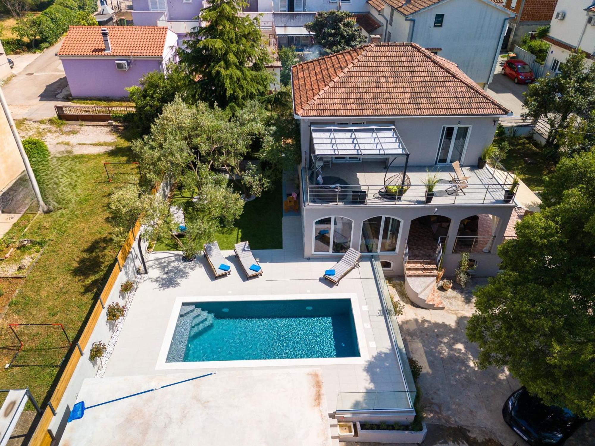 Villa B&D Zadar For The Complete Pleasure Of Vacation !Heated! Private Pool! Green Oasis In The Center Of Zadar, 100M From The Sea エクステリア 写真
